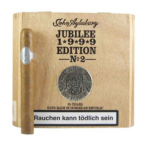 John Aylesbury Jubilee Edition 1999 Nr. 2 Corona Zigarre mit Holzkiste und Warnhinweis sichtbar