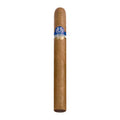 John Aylesbury San Pedro Sula Cetros Zigarre mit hellbraunem Deckblatt und blau-weißem Ring auf weißem Hintergrund