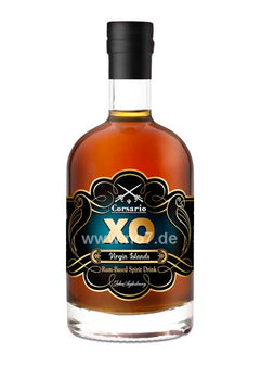 Flasche Corsario XO Rum Based Spirit - John Aylesbury 0,5l mit dunklem, bernsteinfarbenem Rum auf weißem Hintergrund