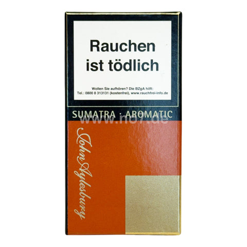 Zigarettenpackung John Aylesbury Aromatic Sumatra mit Warnhinweis Rauchen ist tödlich auf orange-schwarzem Hintergrund